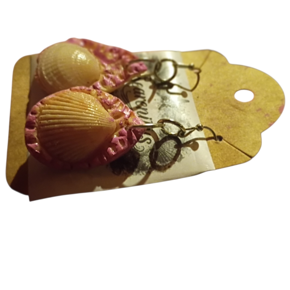 Elegant Shell Earrings with Pink Highlights